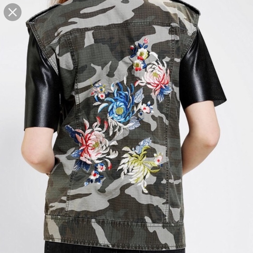 Silence + Noise camo with floral design vest